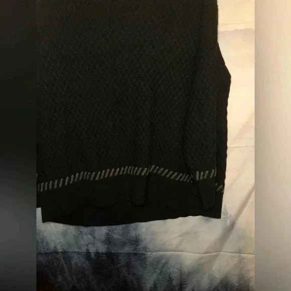 Contrast Stitch Sweater - Picture 10 of 14